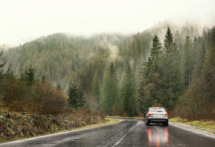 expertentipp vorsicht rutschgefahr jetzt das auto auf den winter vorbereiten - EXPERTENTIPP: Vorsicht, Rutschgefahr! Jetzt das Auto auf den Winter vorbereiten