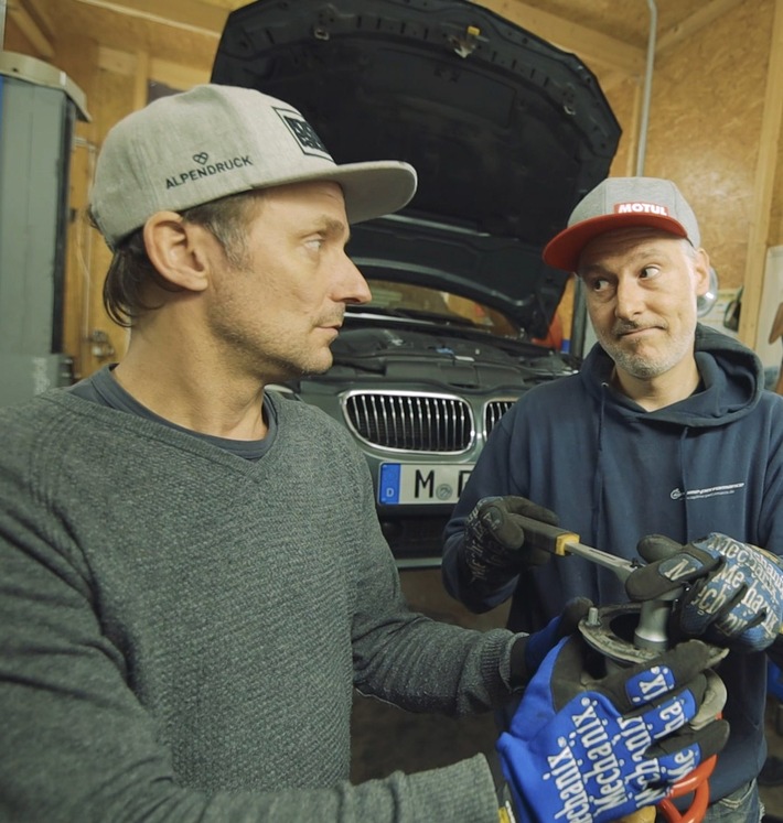KÜS: „Roots Racing“ alias Tim Schrick und Luke Gavris neu bei KÜS Media / Schrauber-Tipps, Talkrunden, interessante Videos aus dem Bereich Motorsport mit hohem Spaßfaktor