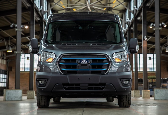 Ford präsentiert den neuen E-Transit – erste voll-elektrische Variante der global erfolgreichen Nutzfahrzeug-Modellreihe