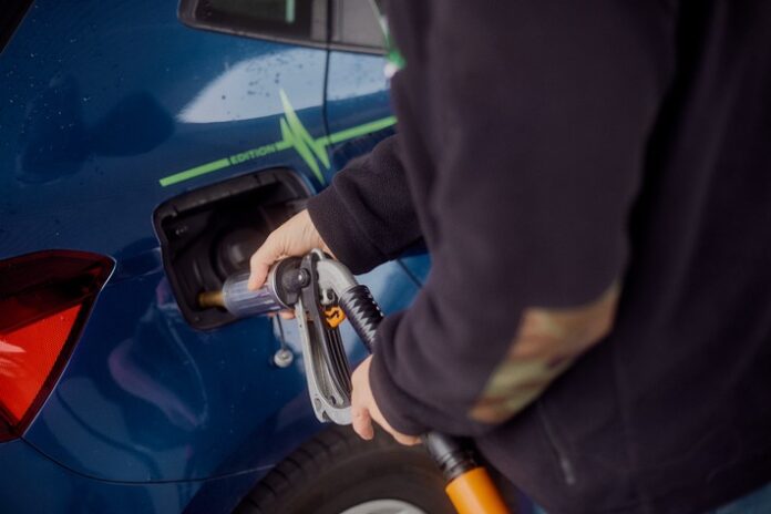image 1 162 696x464 - Gut gedacht, wenig bekannt: Energiekostenvergleich für Pkw an Tankstellen Forsa-Umfrage: Nur 7 Prozent der Autofahrer in Deutschland kennen den Energiekostenvergleich